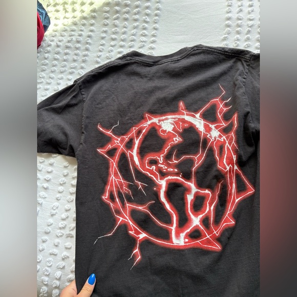 Revenge Graphic Black and Red Men's T-Shirt - Picture 3 of 5